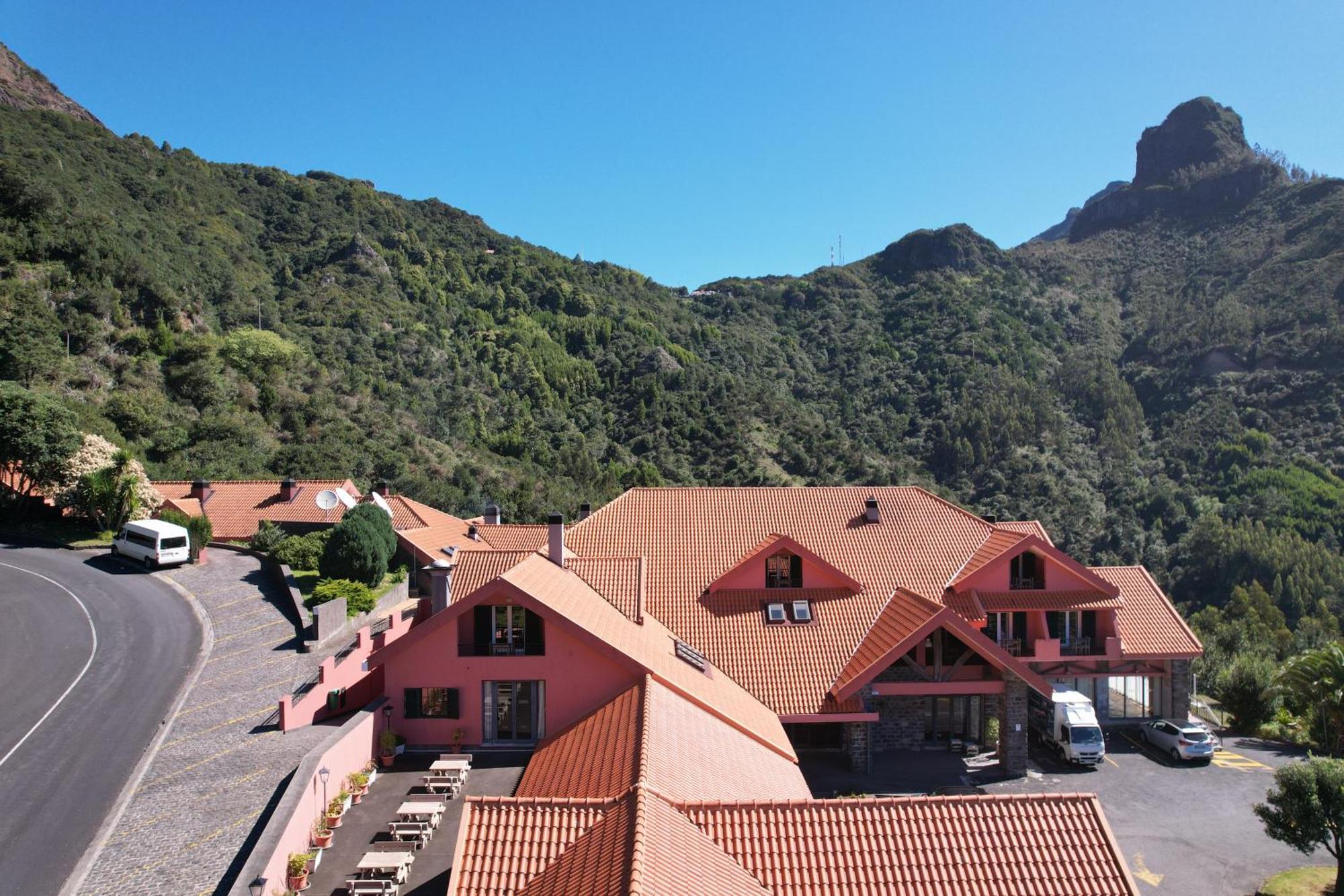 Valley View Hotel Encumeada Senhora do Rosário Екстериор снимка